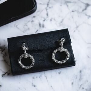 Silver Tone Twisted Rope Circle Dangle Clip-On Earrings Vintage Boho